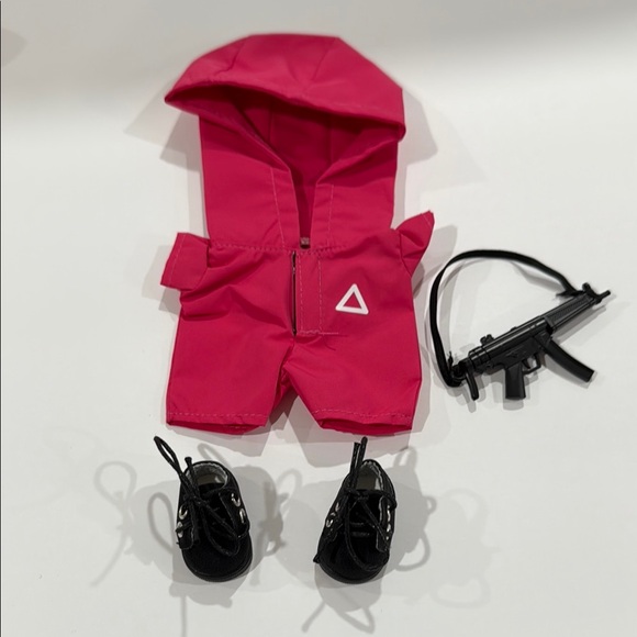 Labubu Squid Game Fashion Outfit with Accessories (Doll Not Included) - Picture 1 of 5